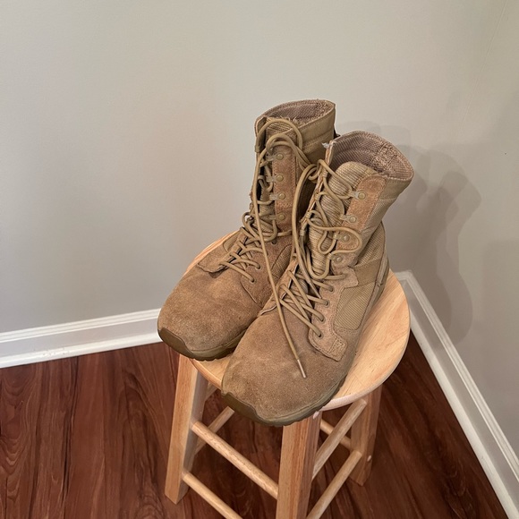 Merrell Combat Boots - Picture 3 of 7